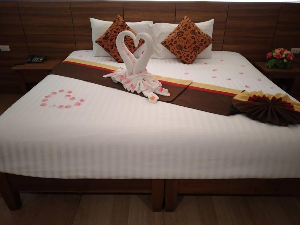 נה ג'ומטיין Saisawan Beach Luxury Hotel מראה חיצוני תמונה