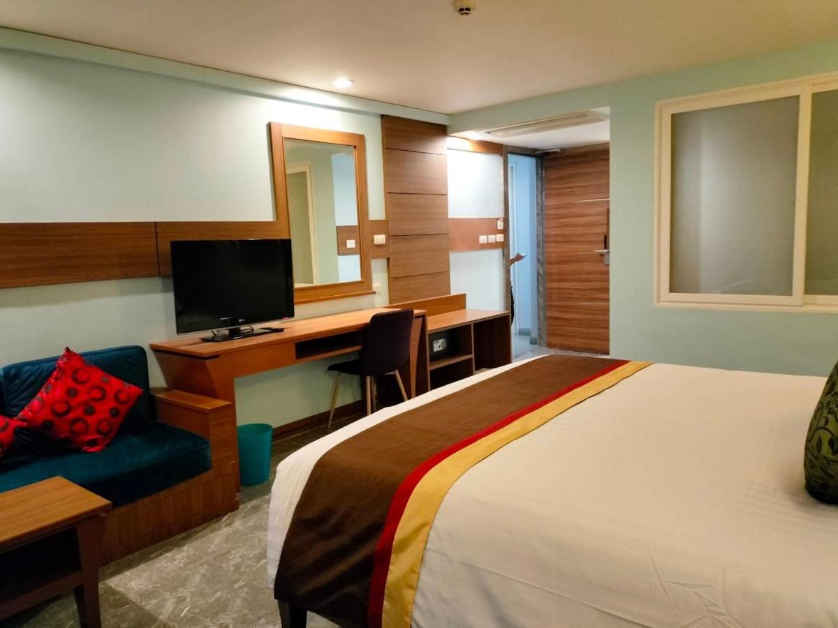 נה ג'ומטיין Saisawan Beach Luxury Hotel מראה חיצוני תמונה