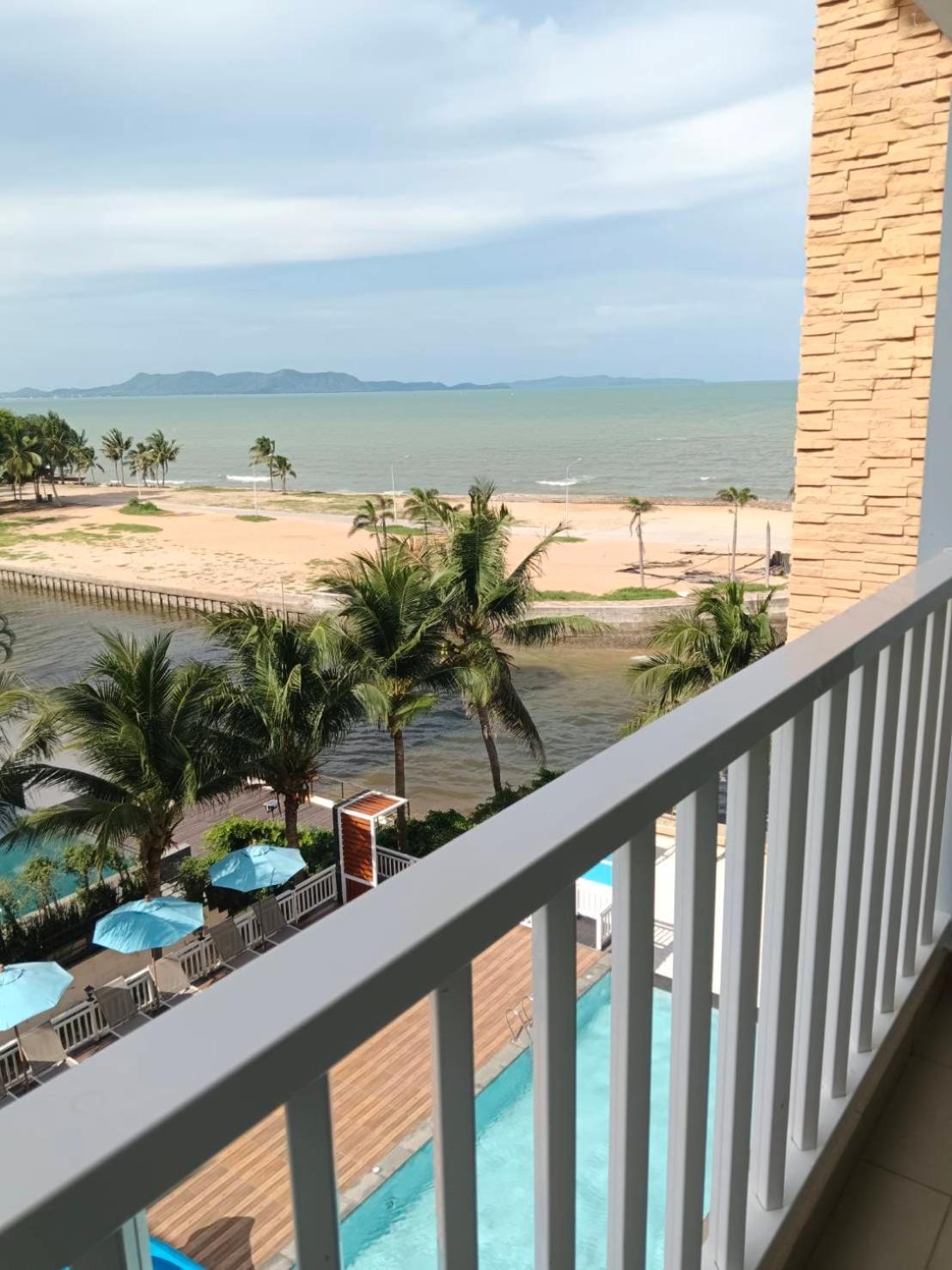 נה ג'ומטיין Saisawan Beach Luxury Hotel מראה חיצוני תמונה